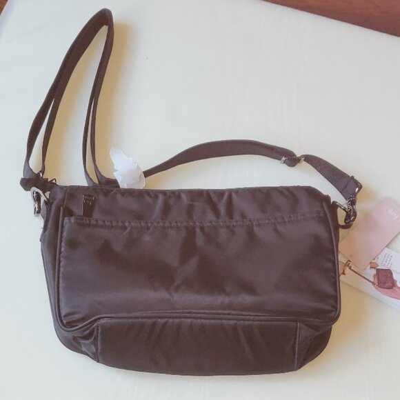 Lug Mambo Crossbody Bag Midnight Black Quilted Chevron NWT - Picture 6 of 13